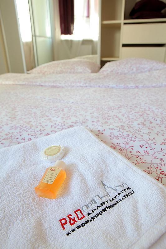 P&O Serviced Apartments Gdanski Station วอร์ซอ ภายนอก รูปภาพ